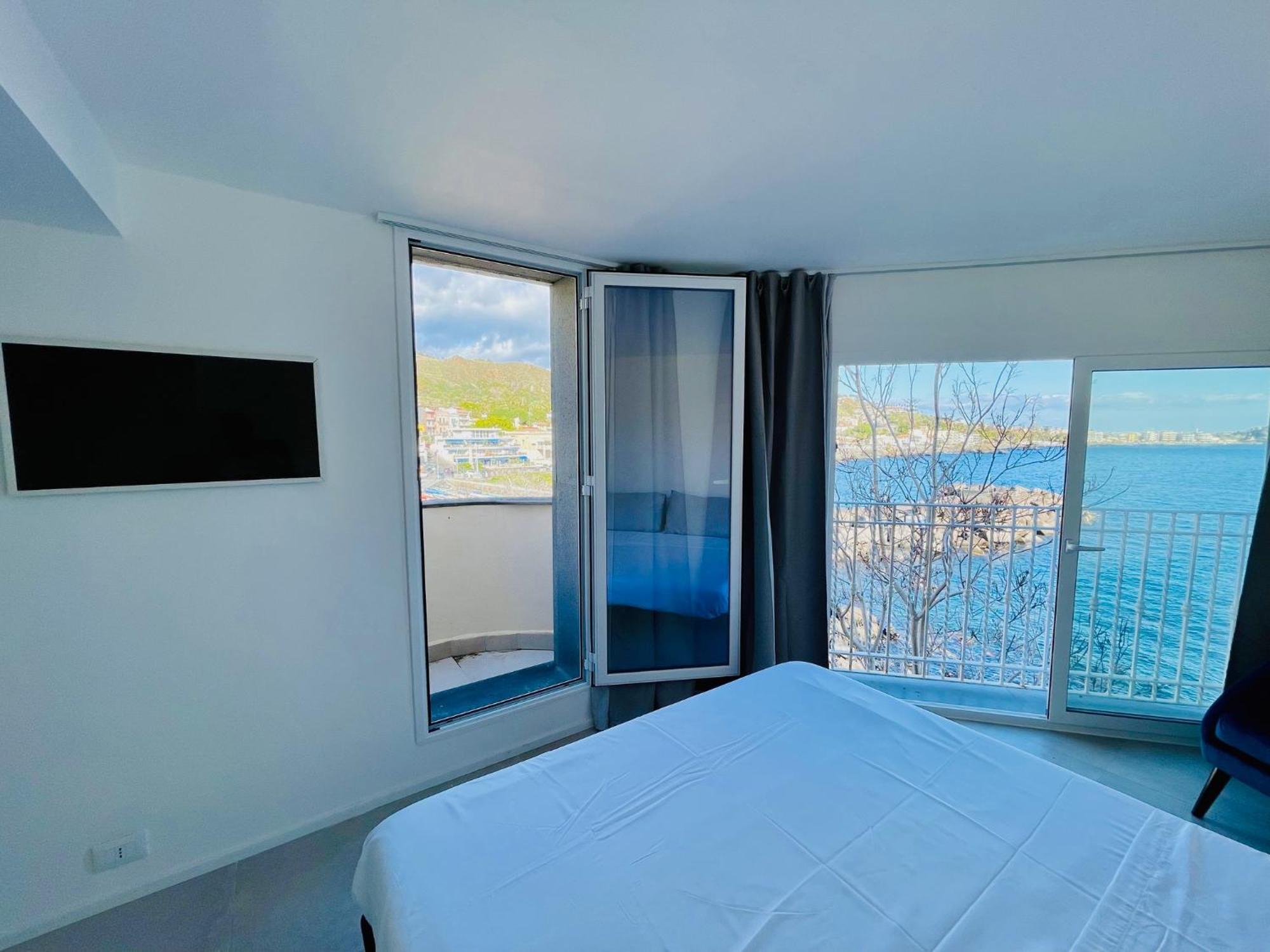 La Finestra Sul Mare Holiday home *